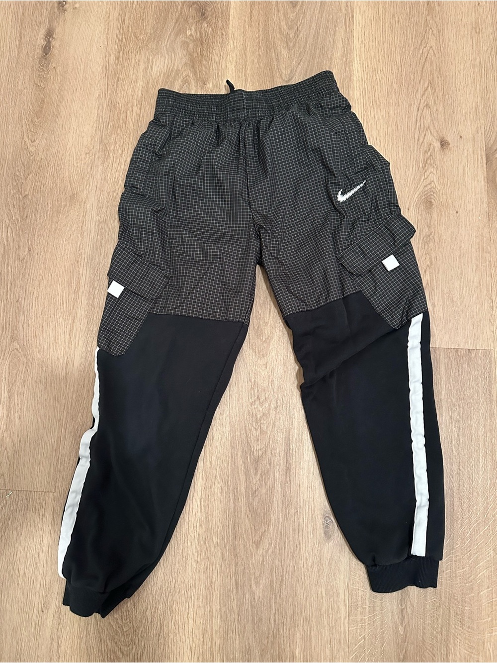 Nike Black Kids Cargo Joggers with White Side Stripe US L